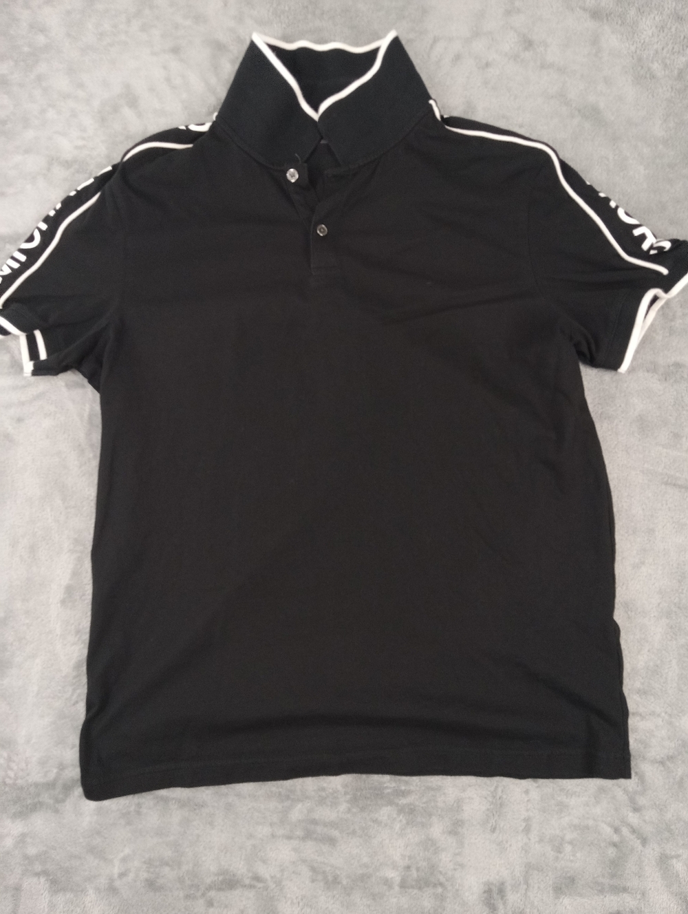 Michael Kors Men's Black Polo Shirt with Contrast Piping Size Medium